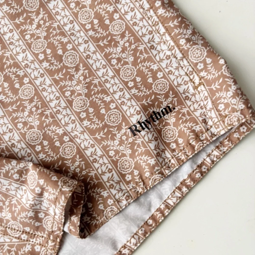 Rhythm Men’s 8” Paisley Swim Trunks Size 33 Unlined